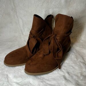 NWT Lane Bryant Bow Booties